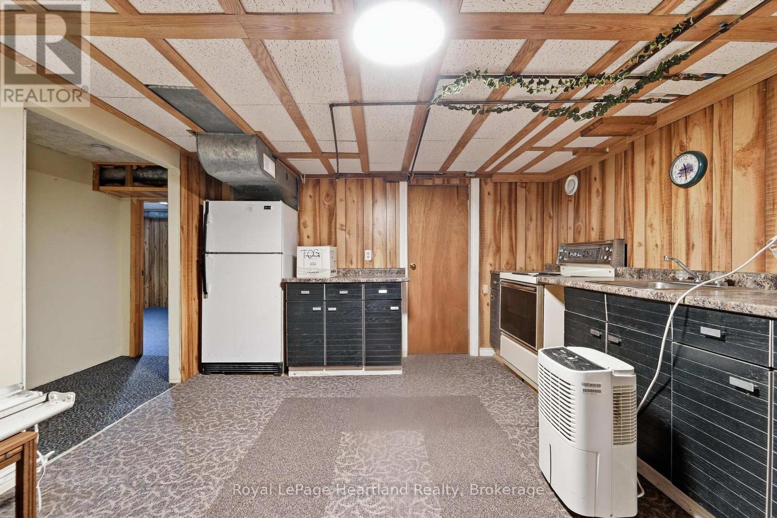 175 BROCK STREET - 26