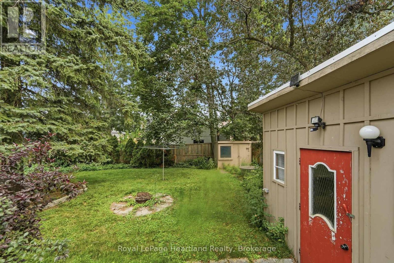 175 BROCK STREET - 36
