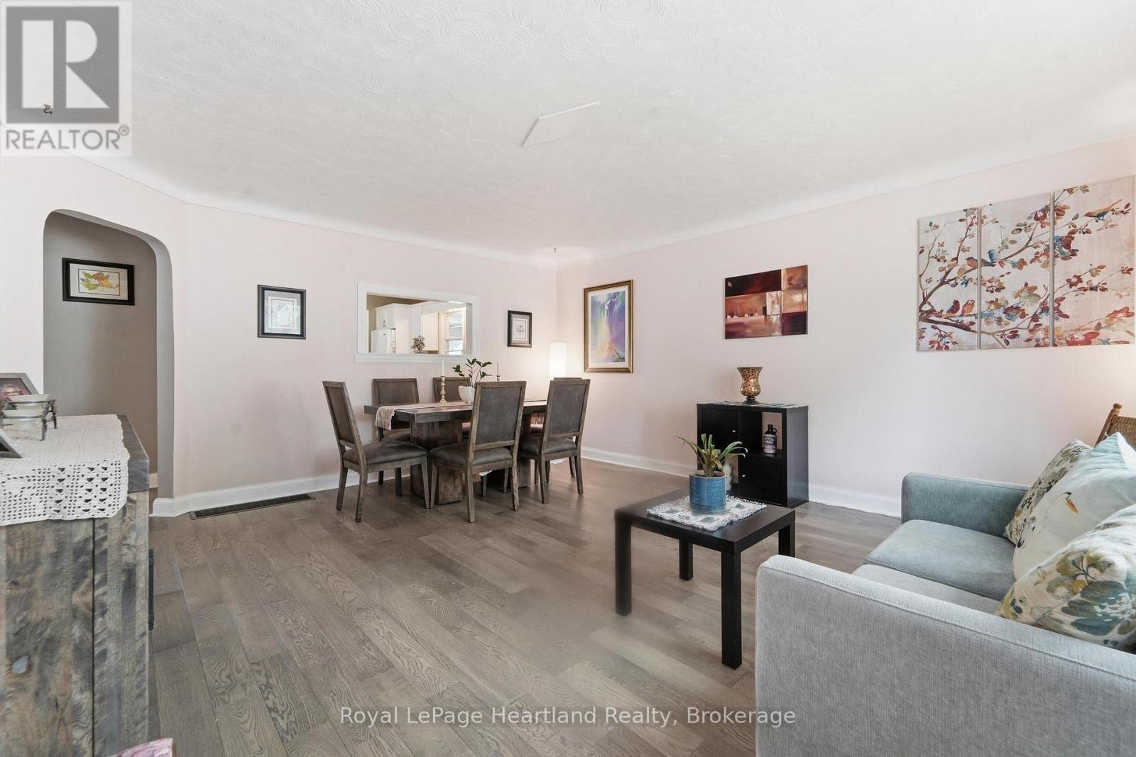 175 BROCK STREET - 4
