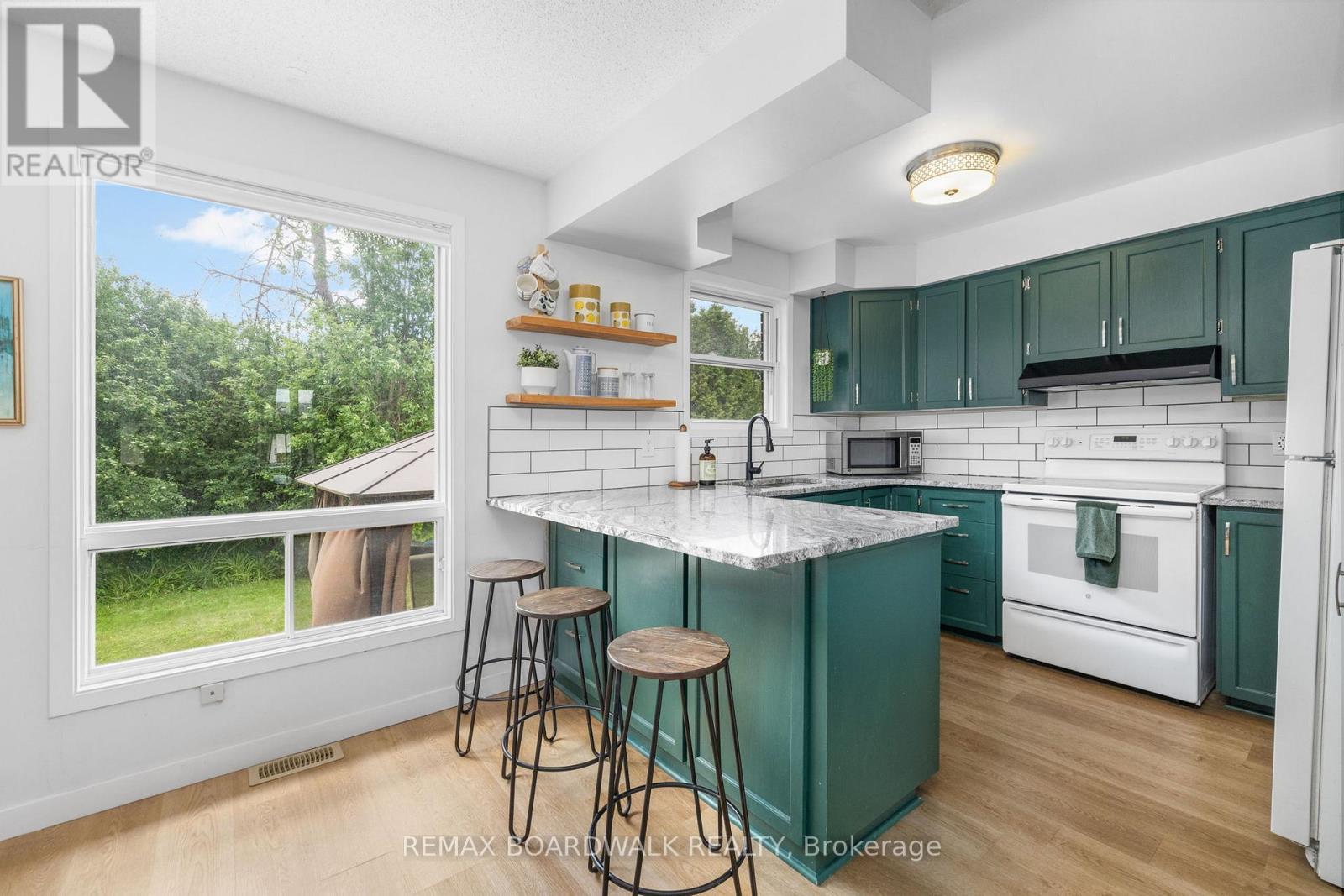 8 JESSIE DRIVE - 14