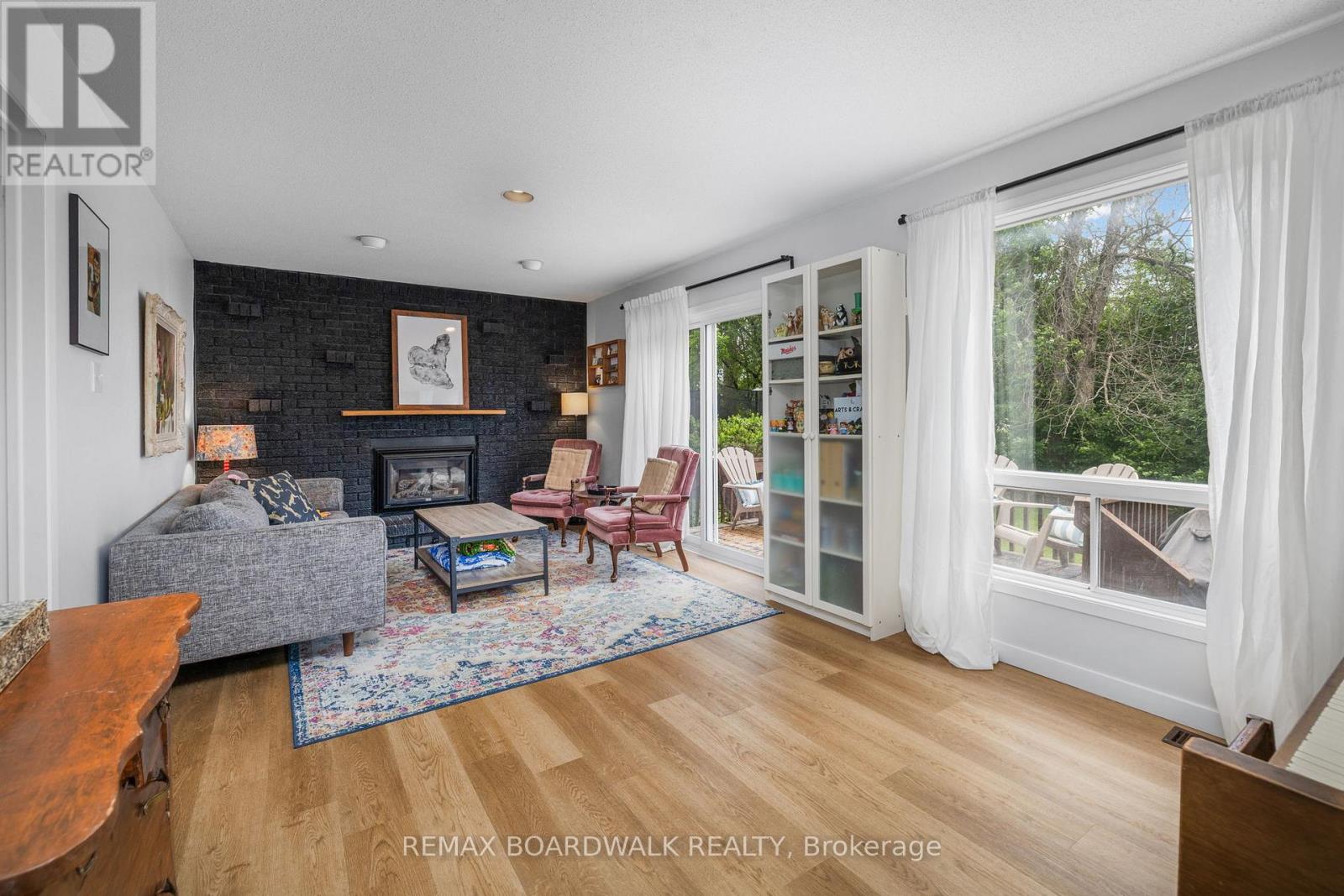 8 JESSIE DRIVE - 20