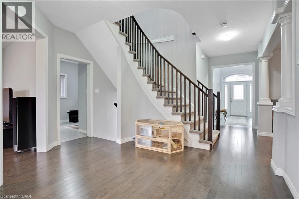 341 RIVERTRAIL Avenue - Image 15