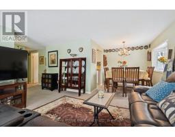 35 Hawthorne Drive, Innisfil, ON L9S1P1 Photo 9