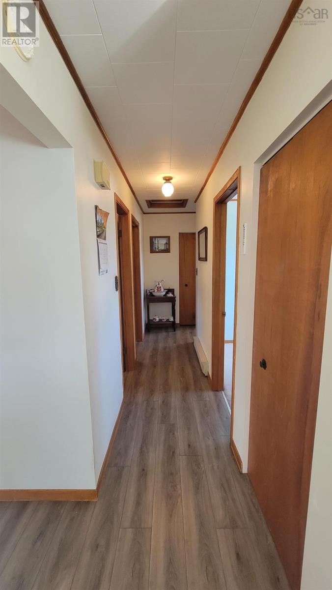 352 Pleasant Street - 17