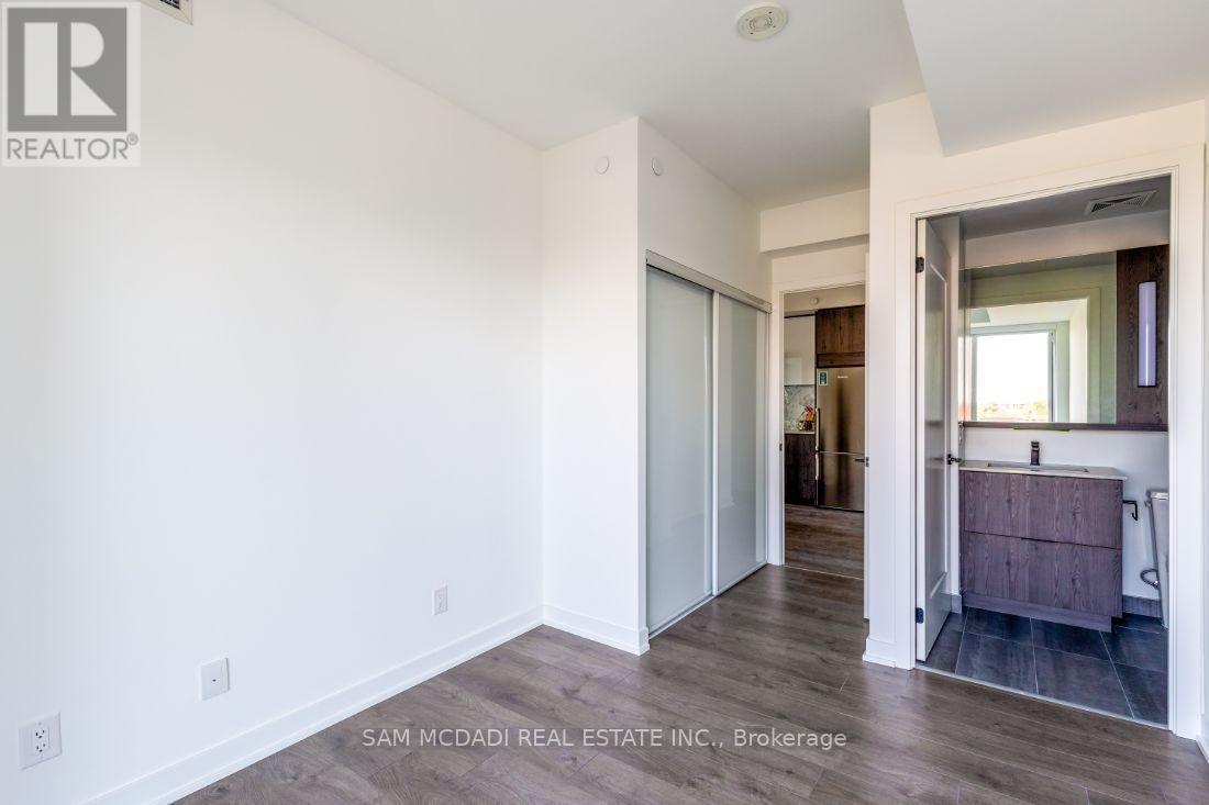 #801 5 DEFRIES STREET - Image 17