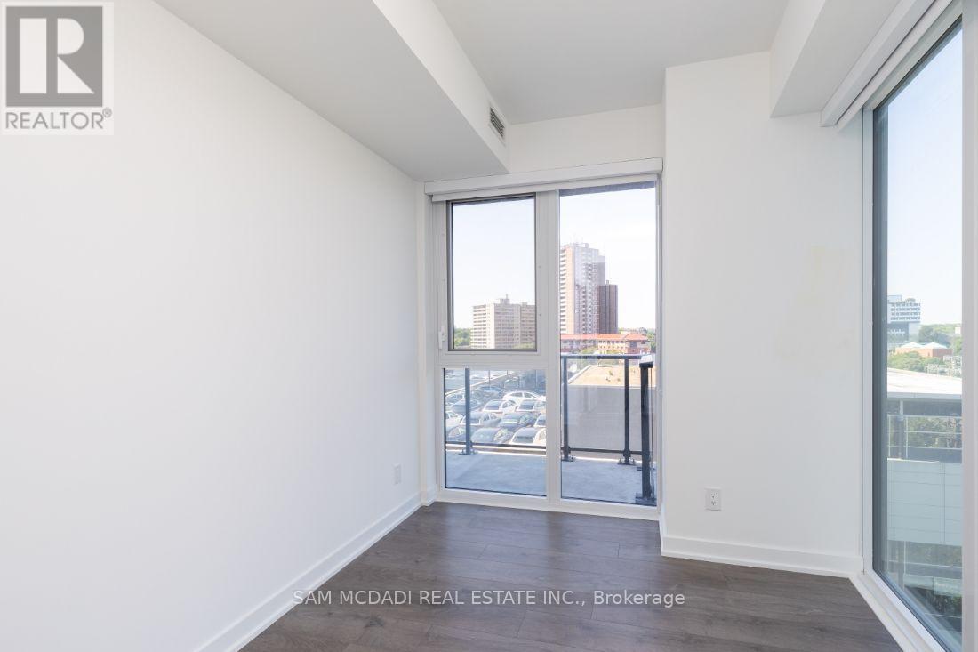 #801 5 DEFRIES STREET - Image 21