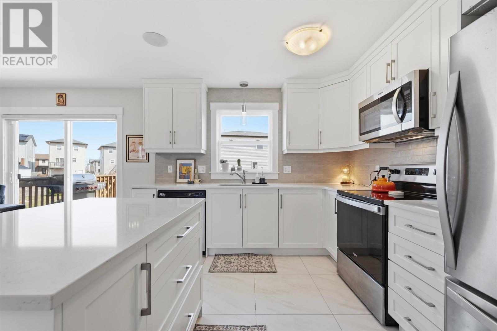 122 Onyx Crescent - 16