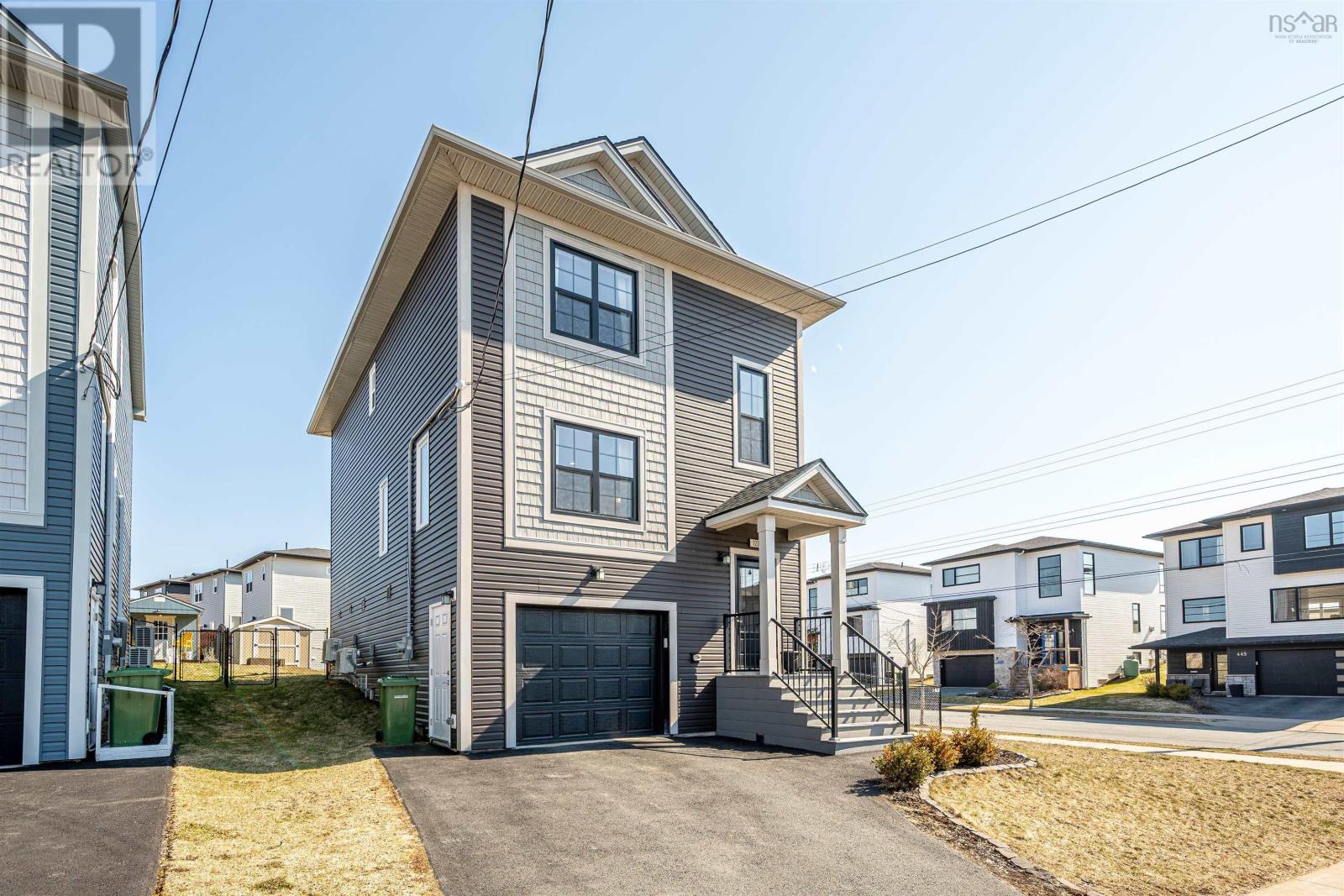 122 Onyx Crescent - 1
