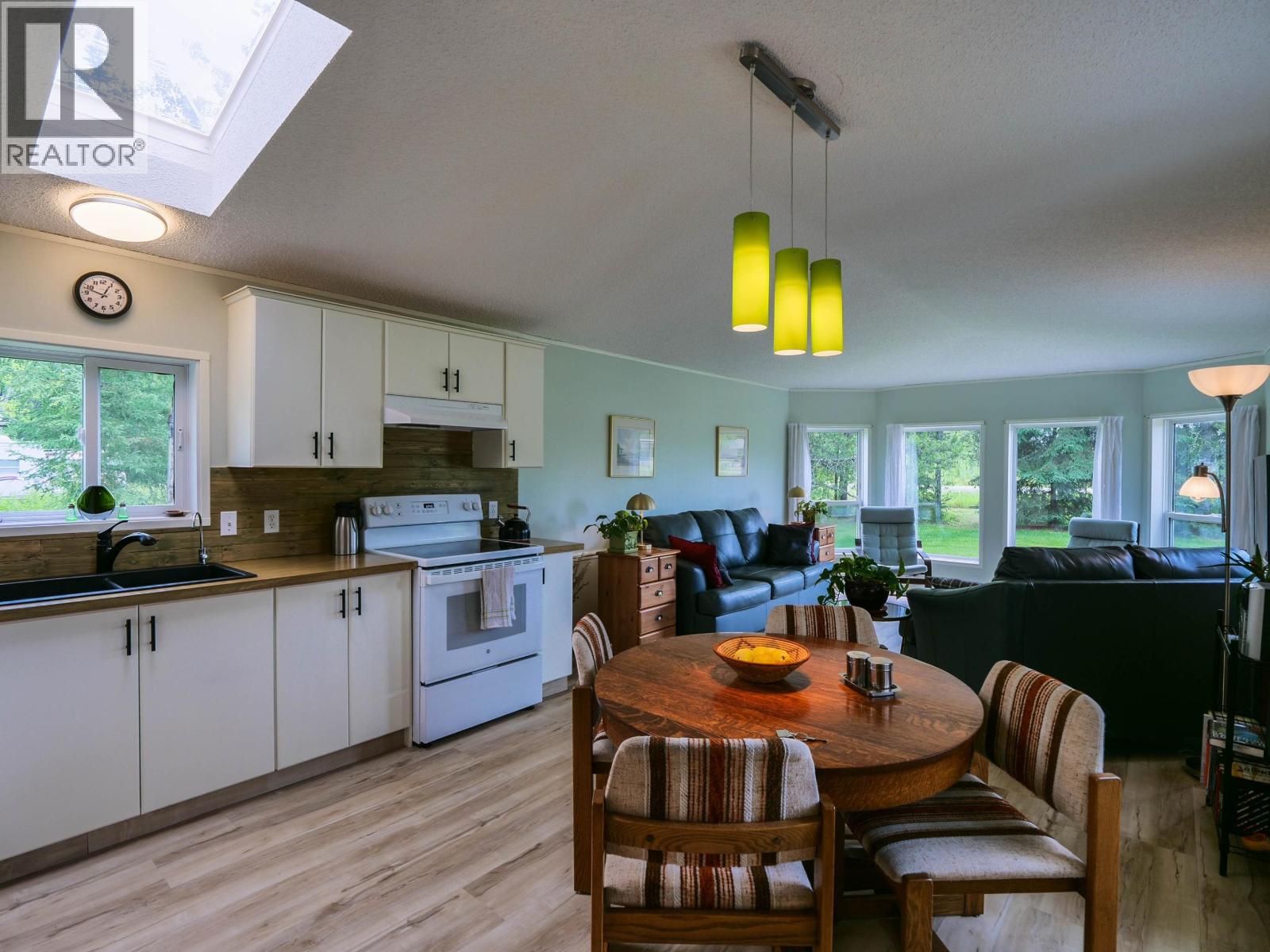 823 BARKERVILLE HIGHWAY - 9