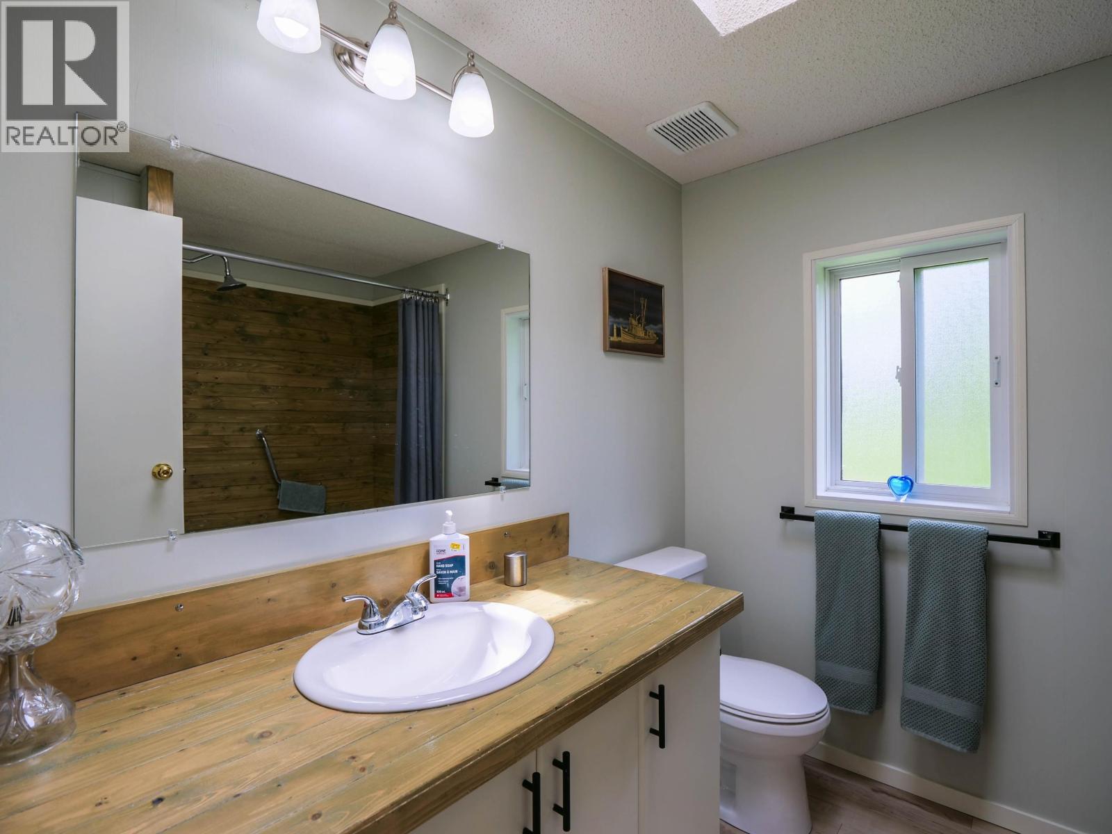 823 BARKERVILLE HIGHWAY - 14