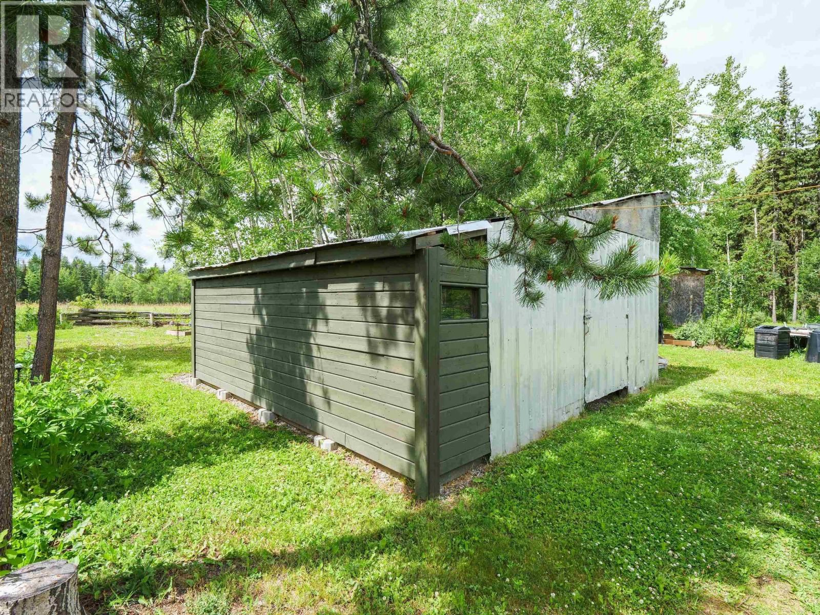 823 BARKERVILLE HIGHWAY - 32