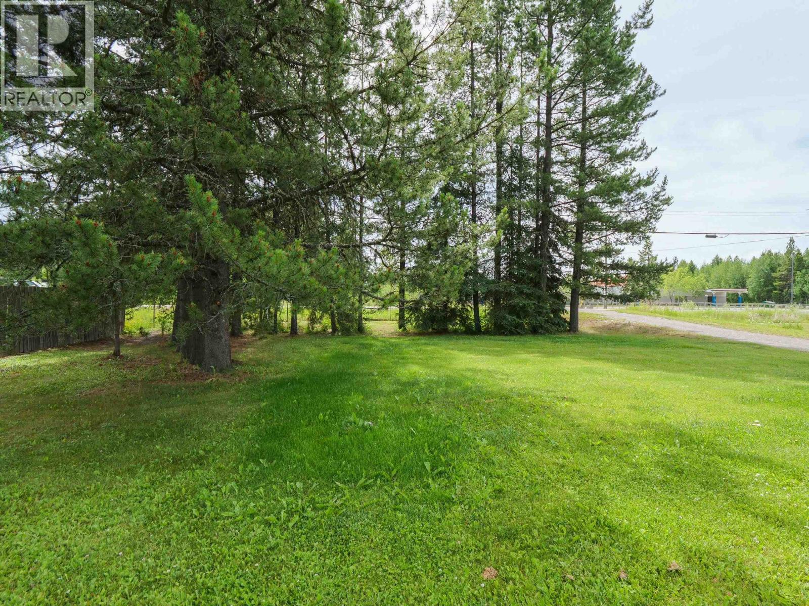 823 BARKERVILLE HIGHWAY - 27
