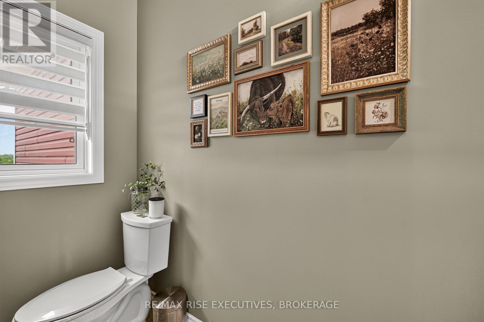 1058 WEEDMARK ROAD - Image 17