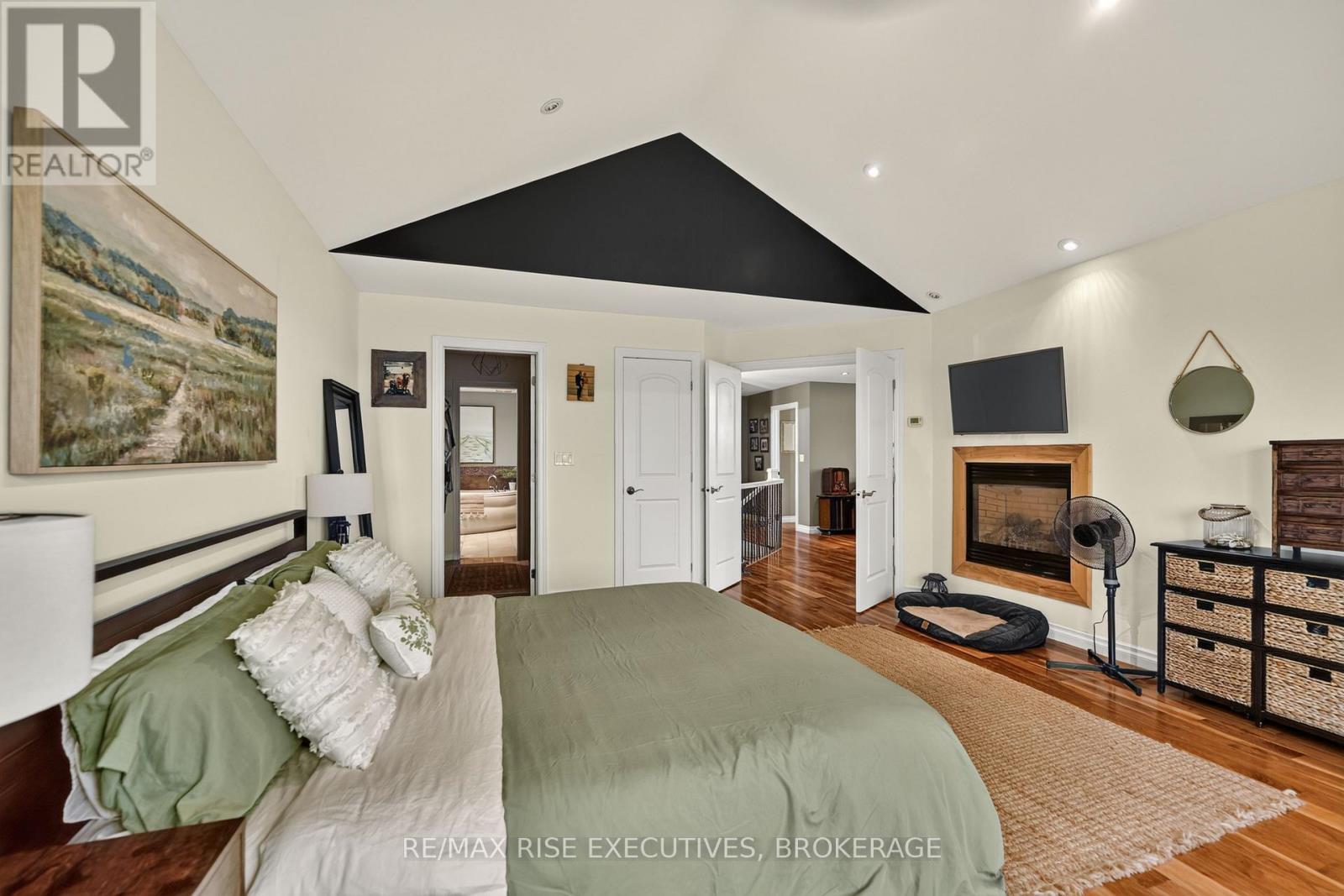 1058 WEEDMARK ROAD - Image 25