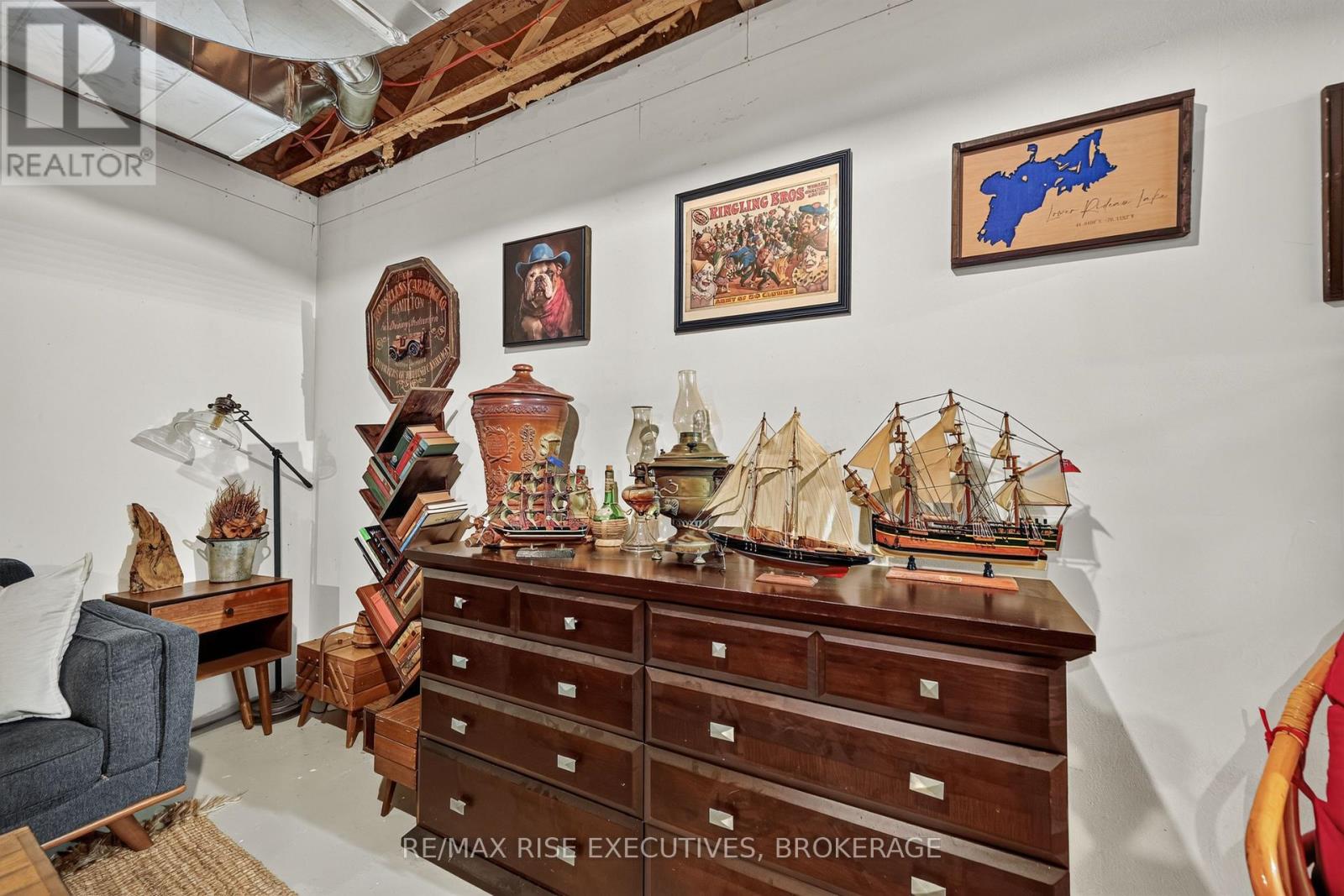 1058 WEEDMARK ROAD - Image 28