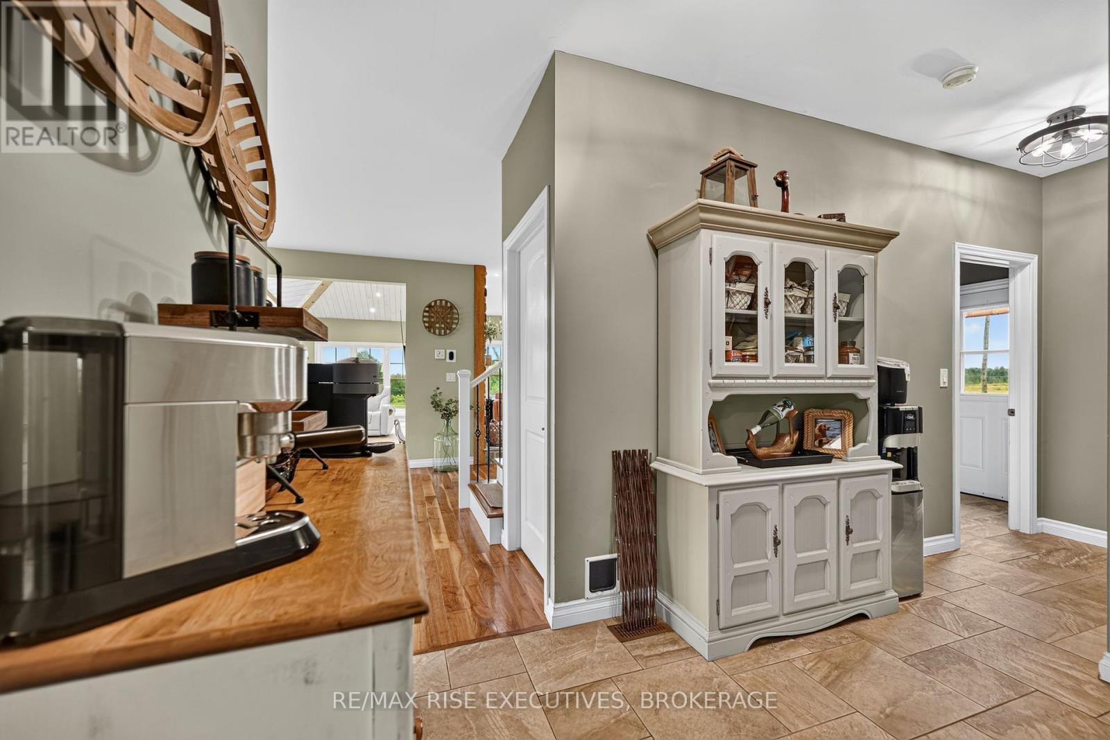 1058 WEEDMARK ROAD - Image 6