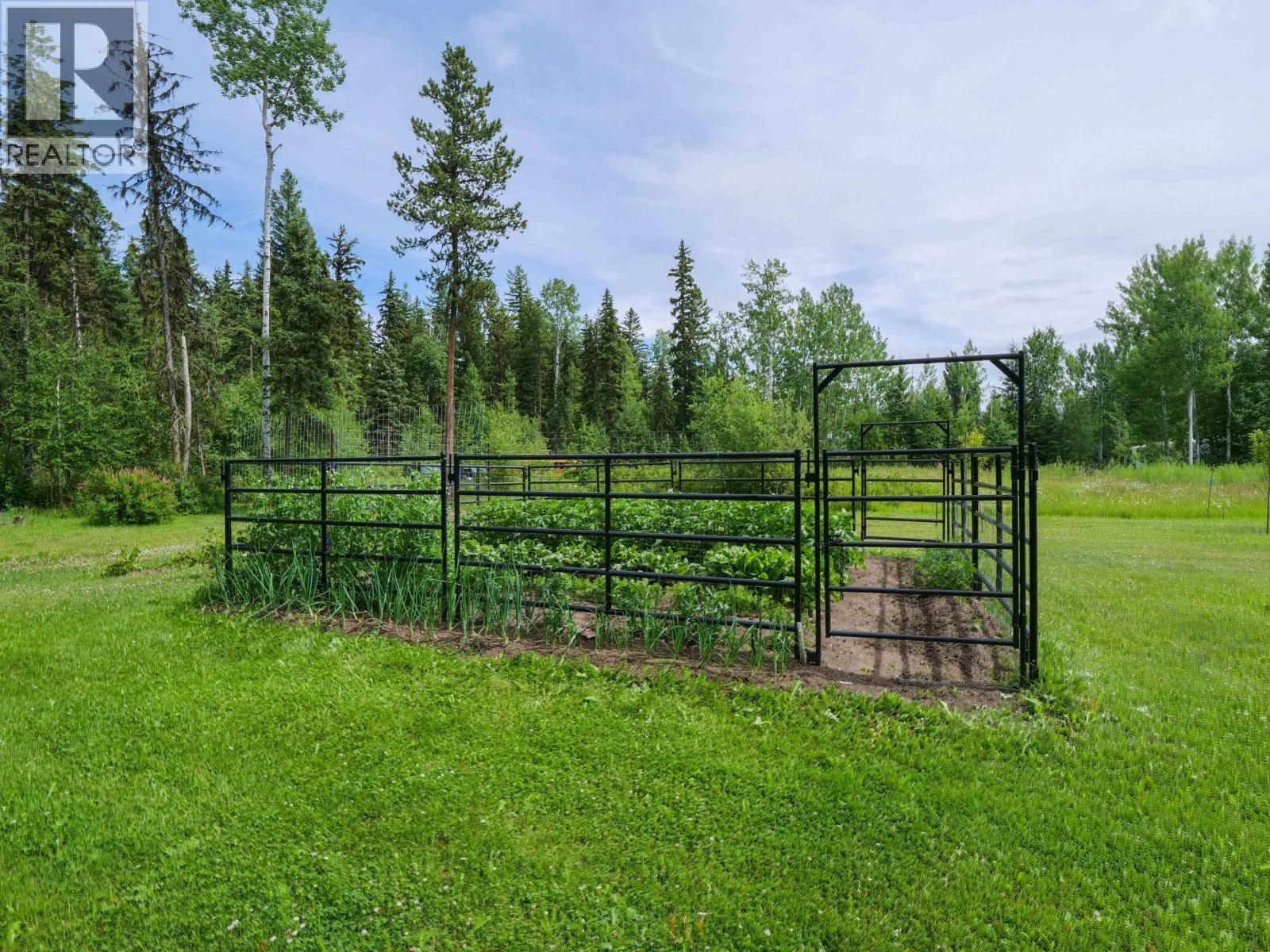 823 BARKERVILLE HIGHWAY - 34