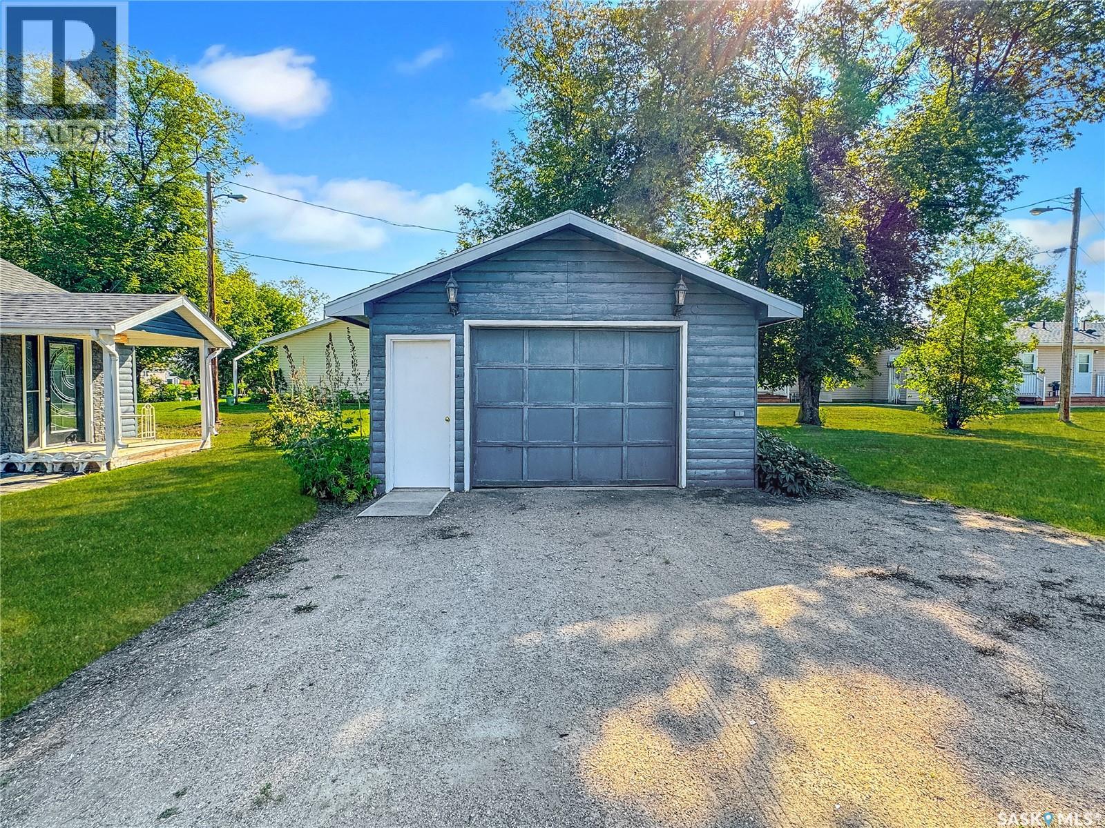 308 2nd AVENUE S - Image 6