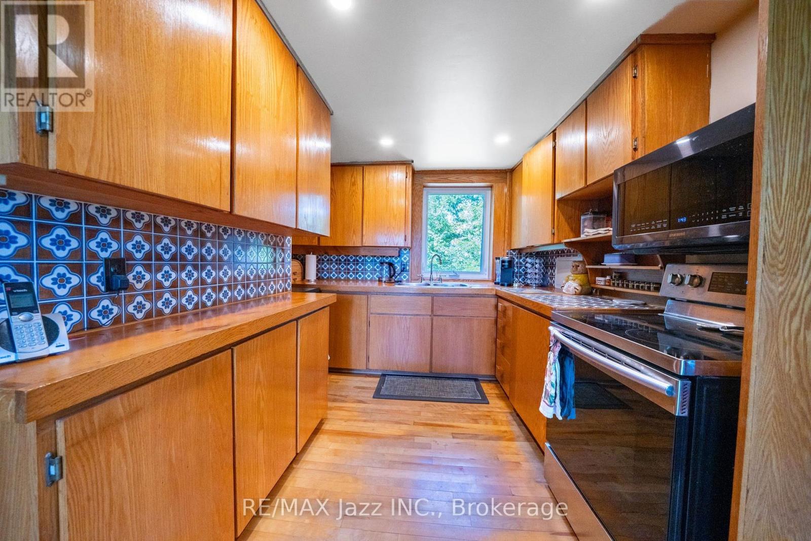 372 COUNTY RD 49 - Image 24