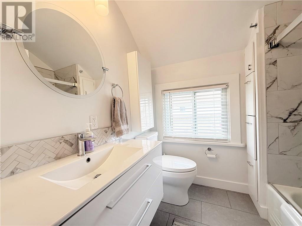 5 Balsam Street - 11
