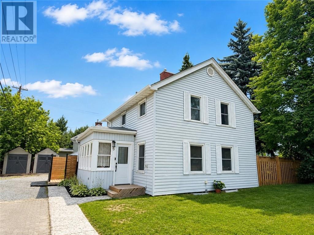5 Balsam Street - 1