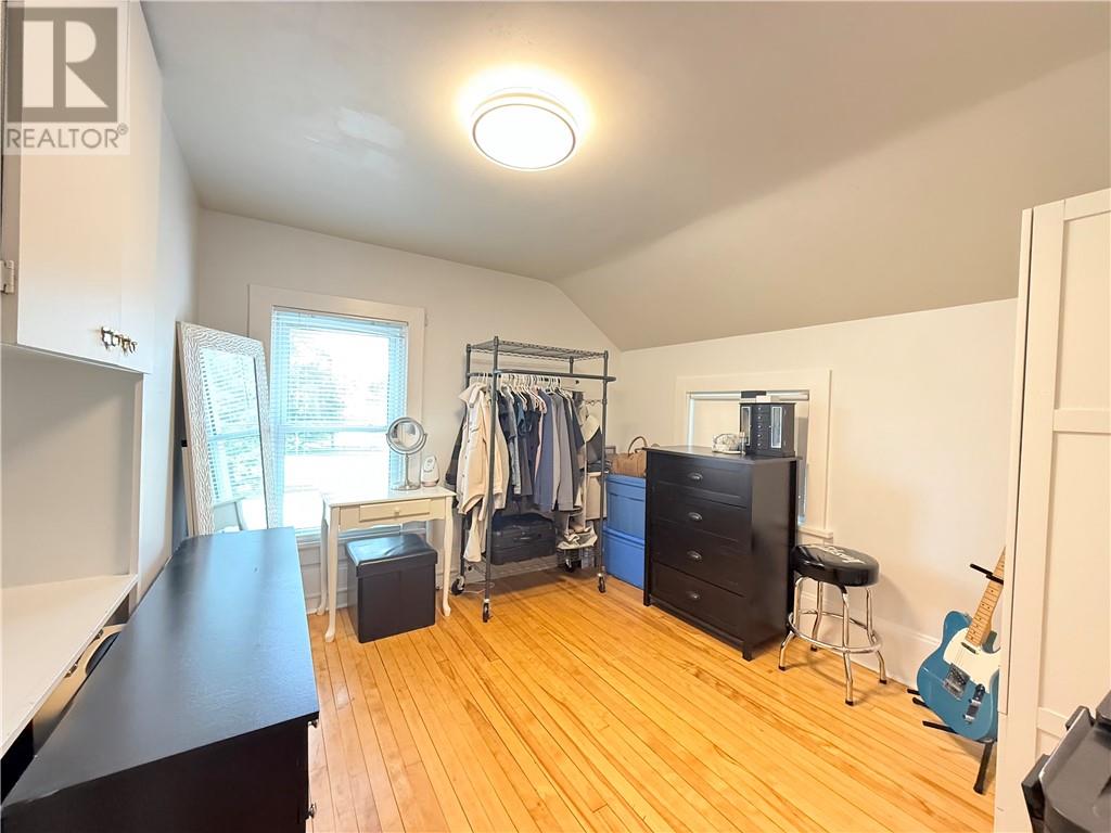 5 Balsam Street - 9