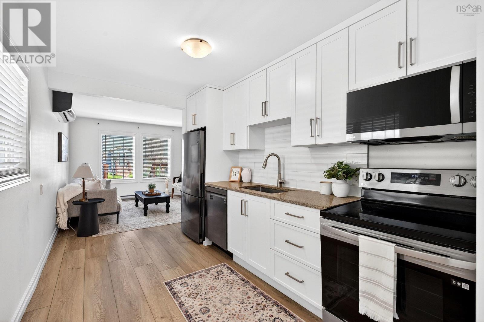 6520 Roslyn Road - 19