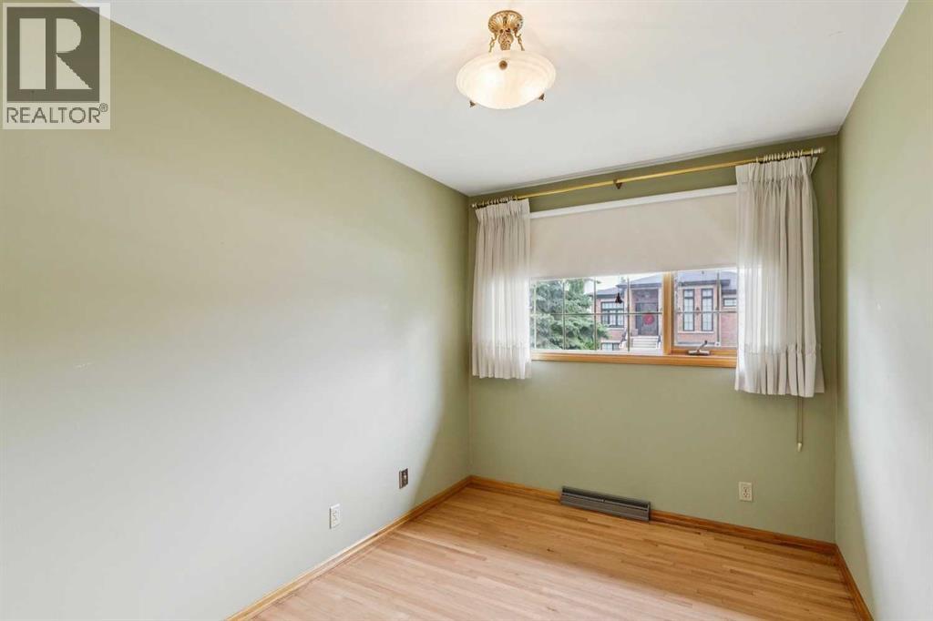 47 Montrose Crescent NE - Image 19
