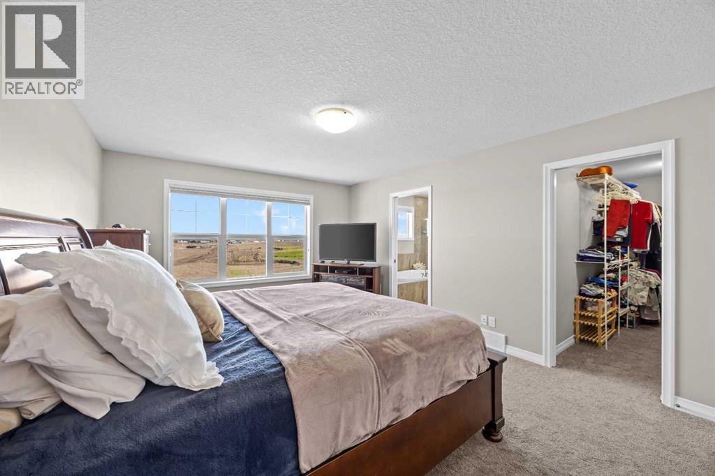 27 Mahogany Crescent SE - 30