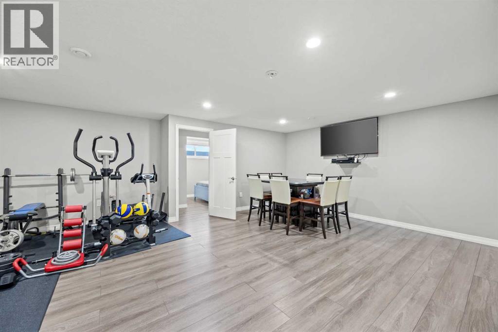 27 Mahogany Crescent SE - 38