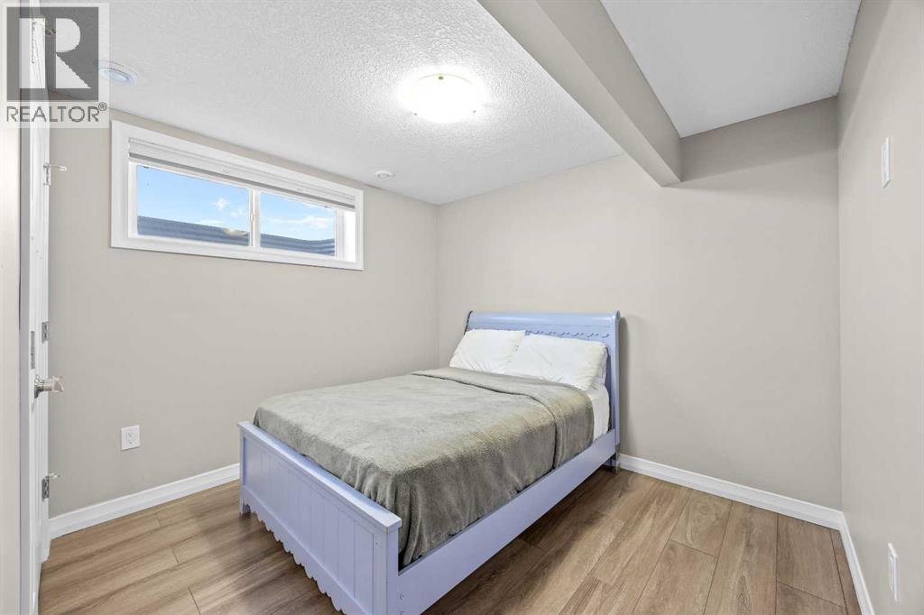 27 Mahogany Crescent SE - 40