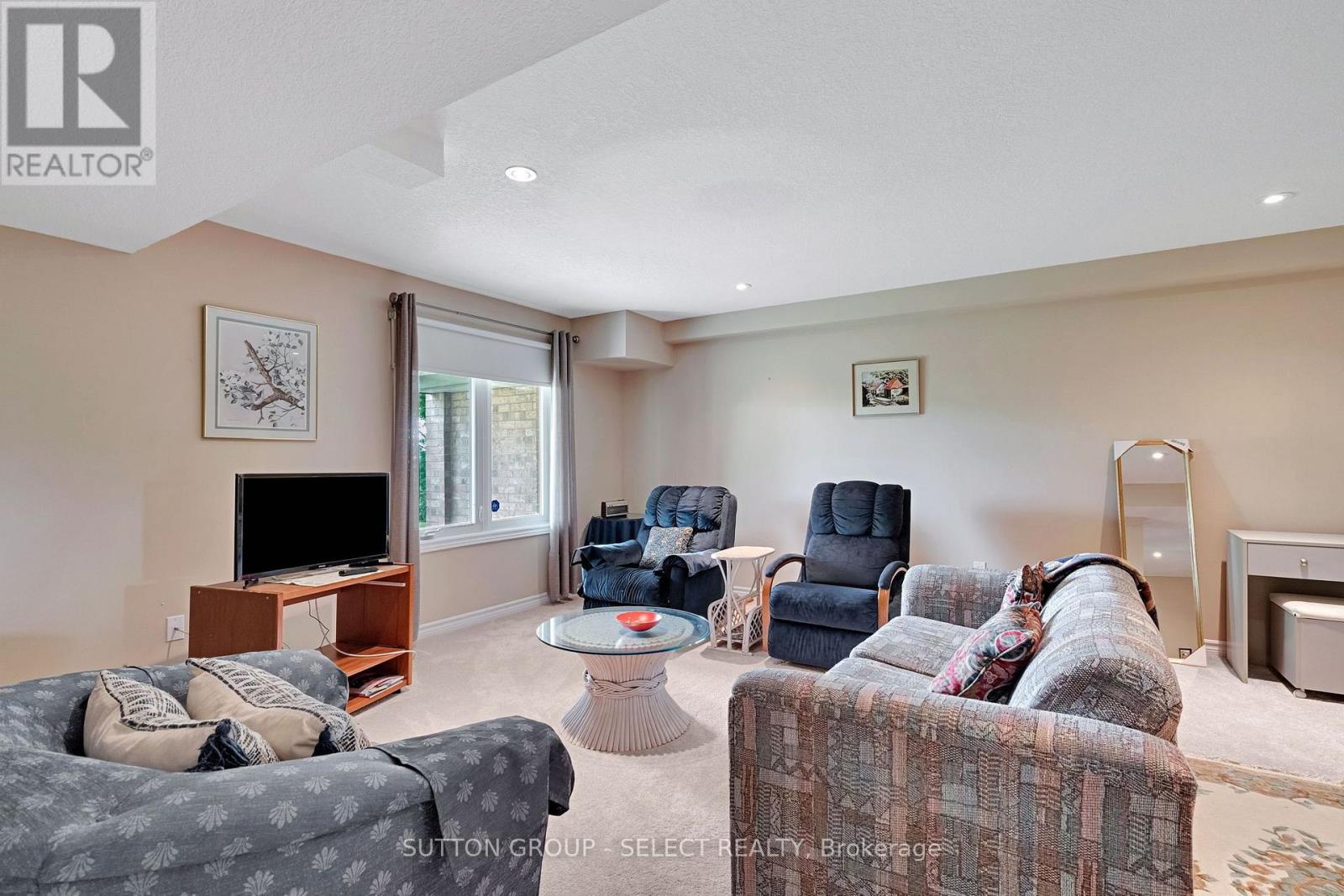 #9 140 MCGARRELL DRIVE - 33