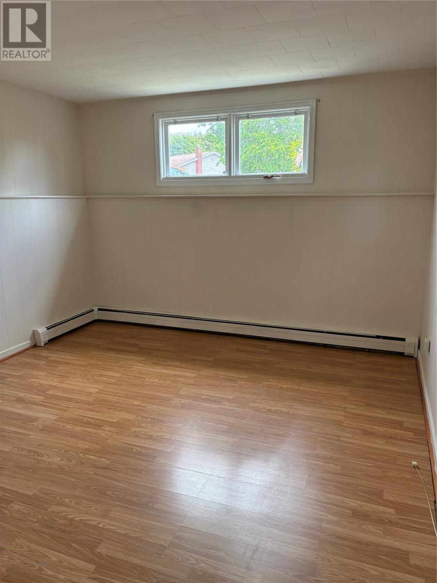82 Glendale Avenue - Image 12