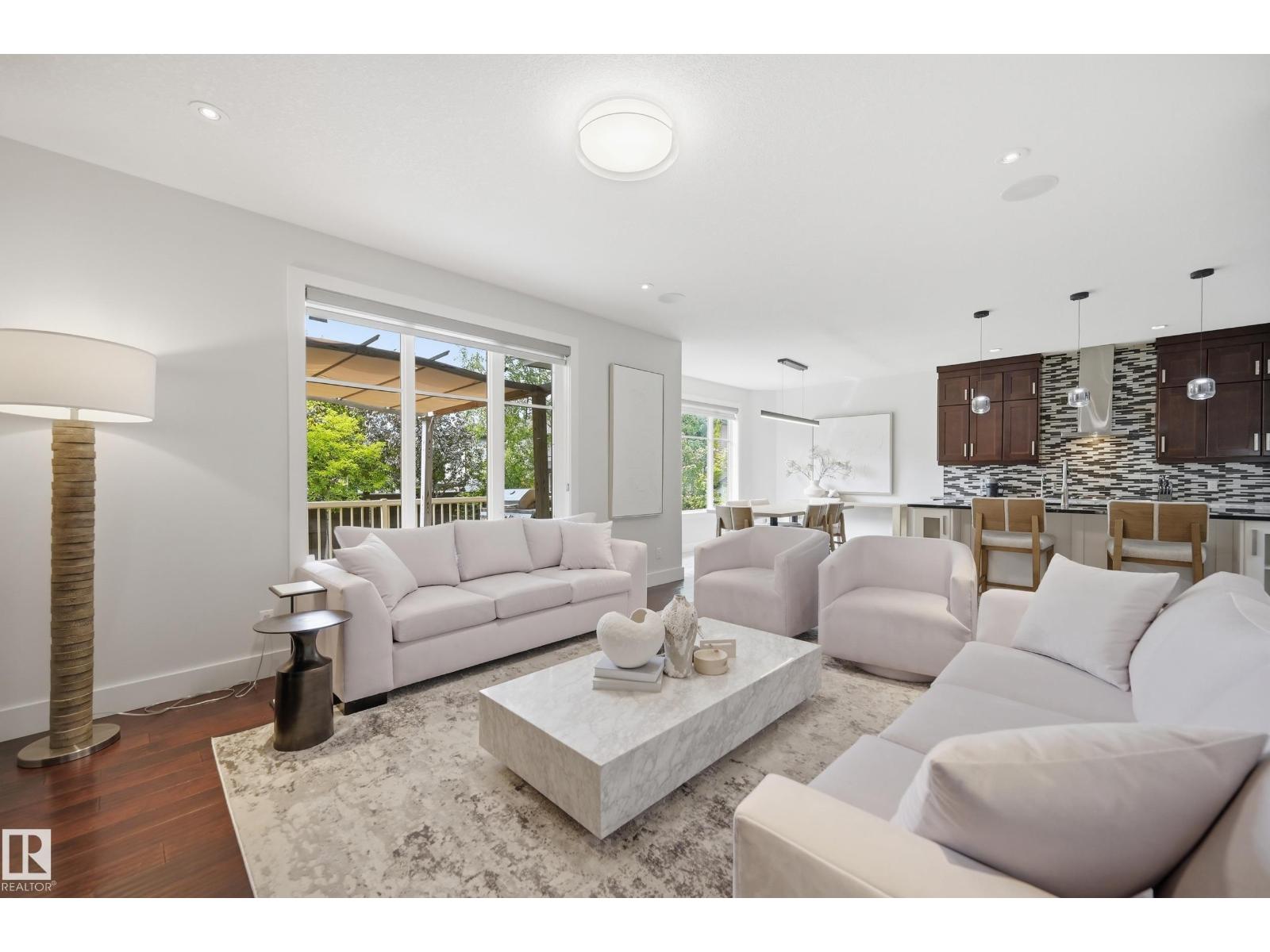 1024 ARMITAGE CR SW - 11