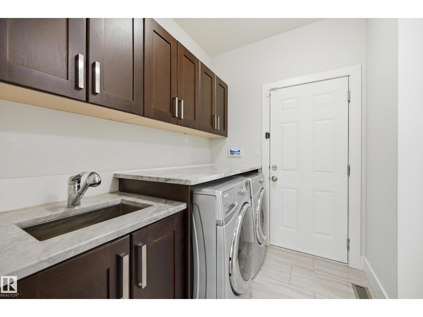 1024 ARMITAGE CR SW - 15