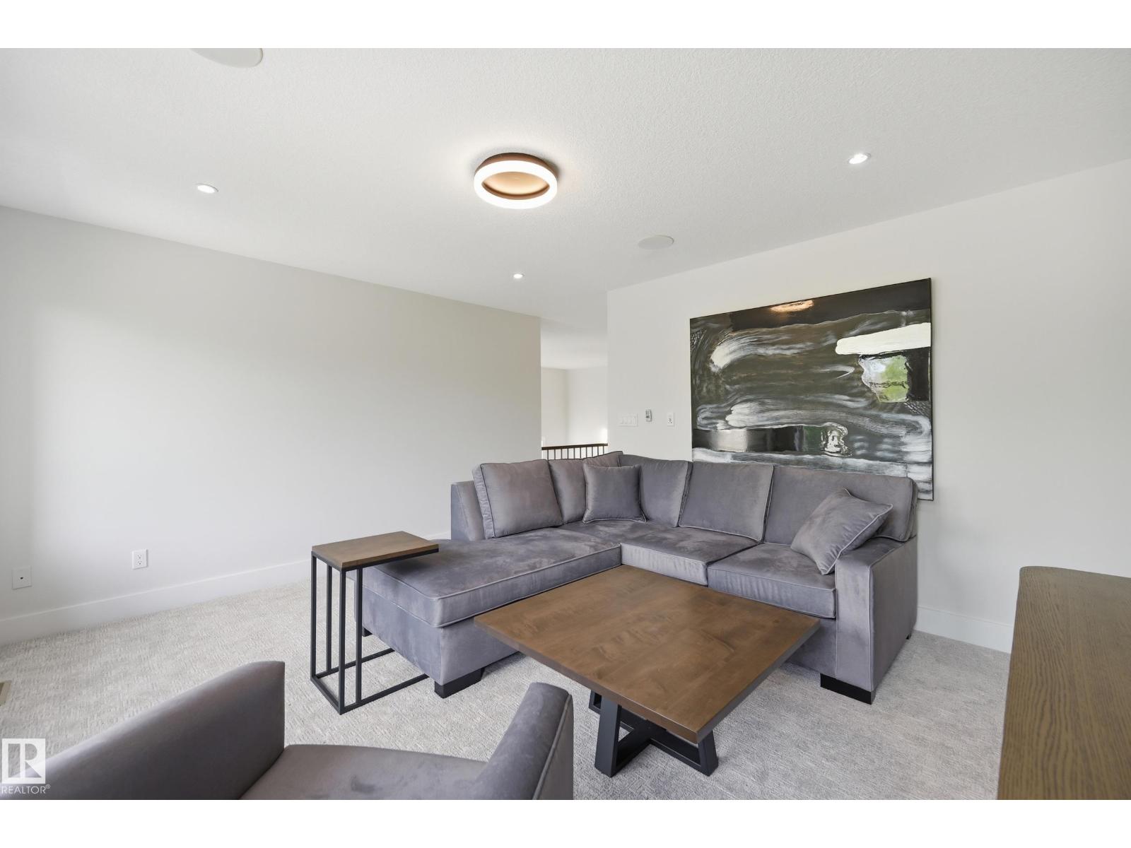1024 ARMITAGE CR SW - 21