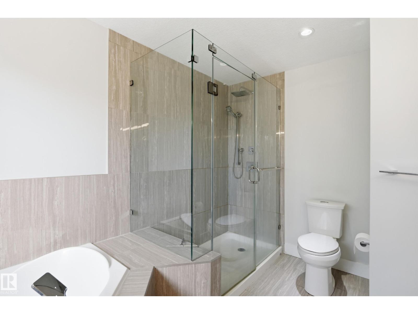 1024 ARMITAGE CR SW - 31
