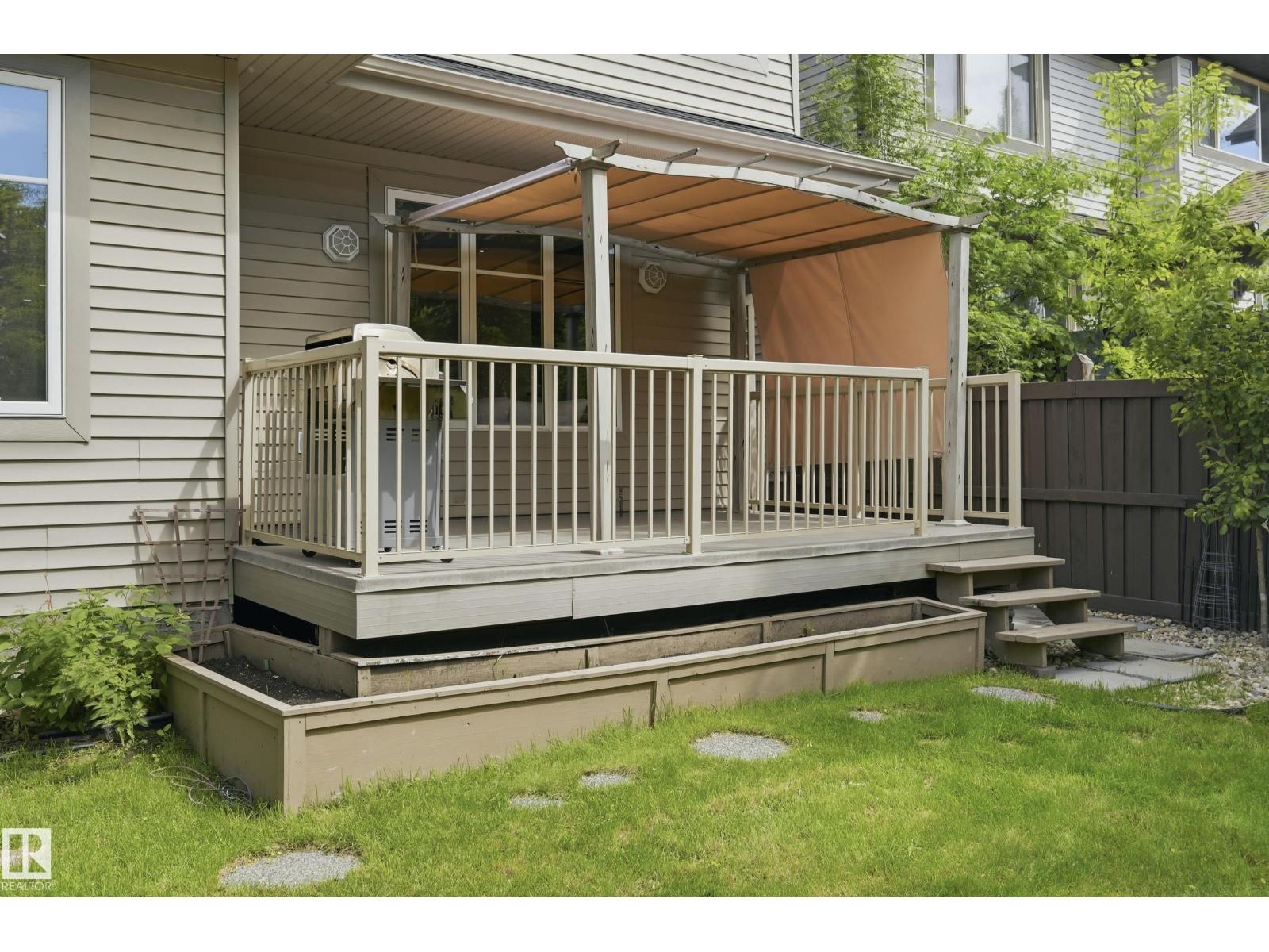 1024 ARMITAGE CR SW - 40