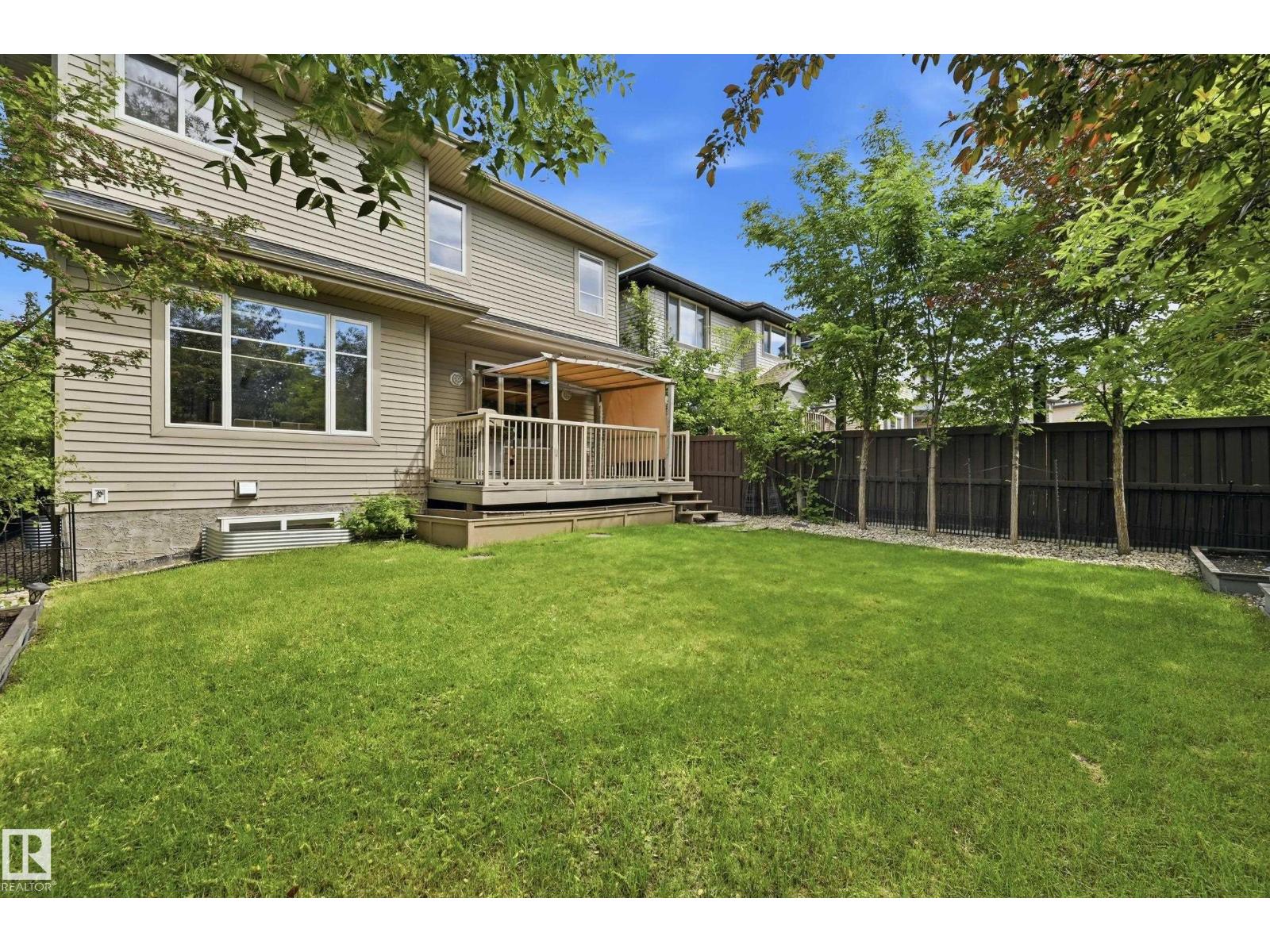 1024 ARMITAGE CR SW - 46