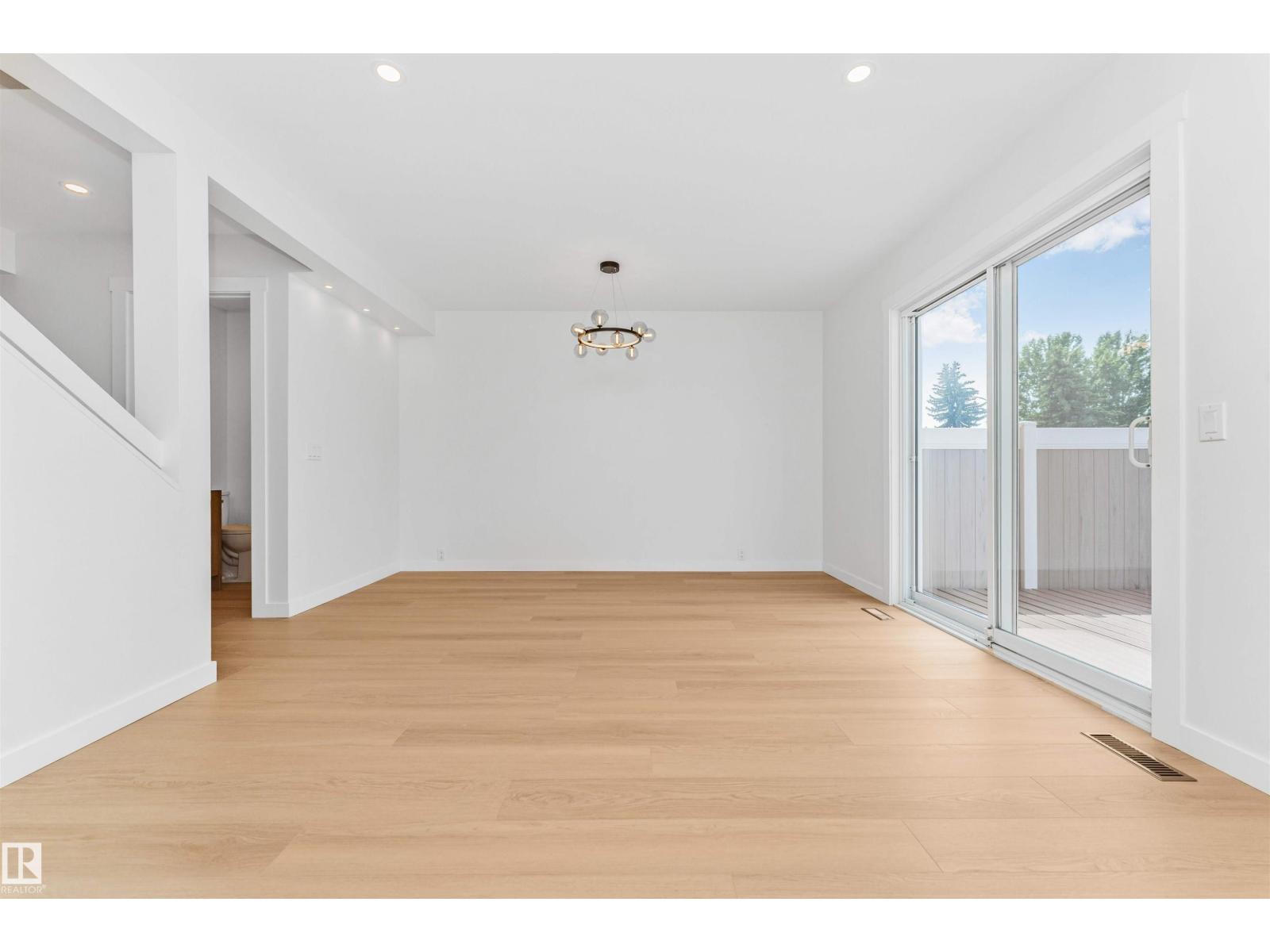 155 WOODBOROUGH WY NW - 19