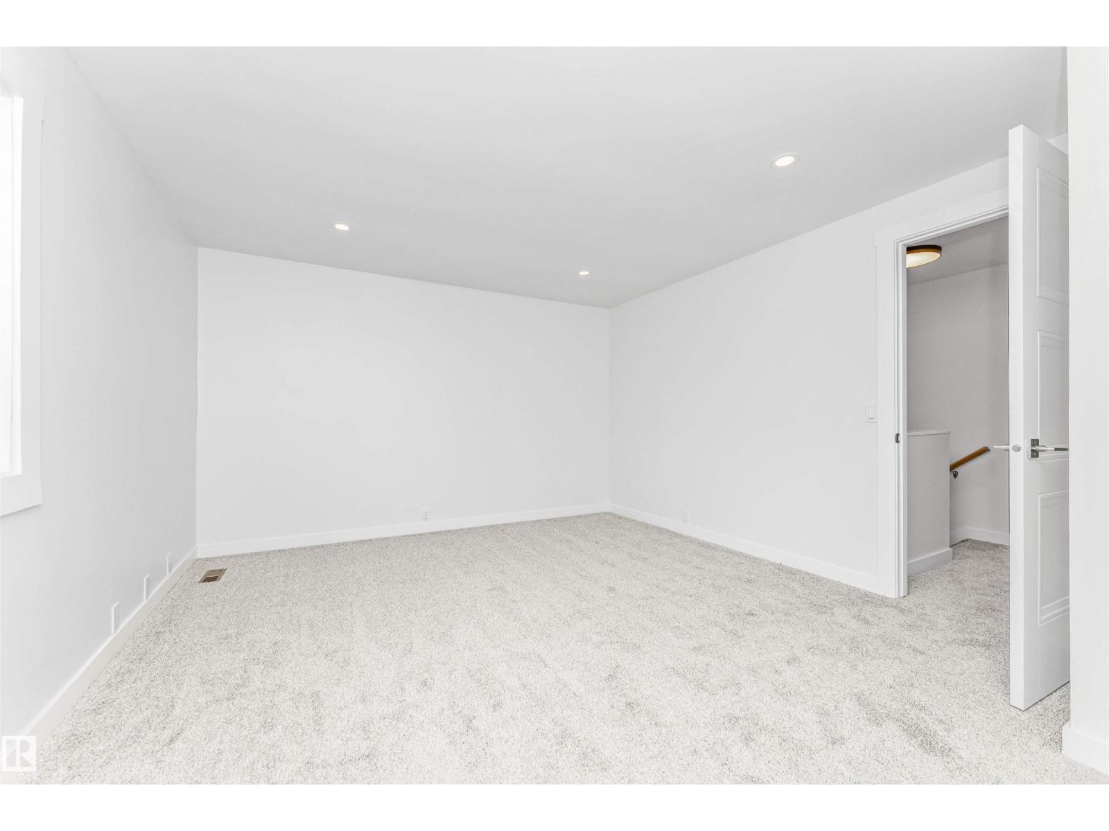 155 WOODBOROUGH WY NW - 28