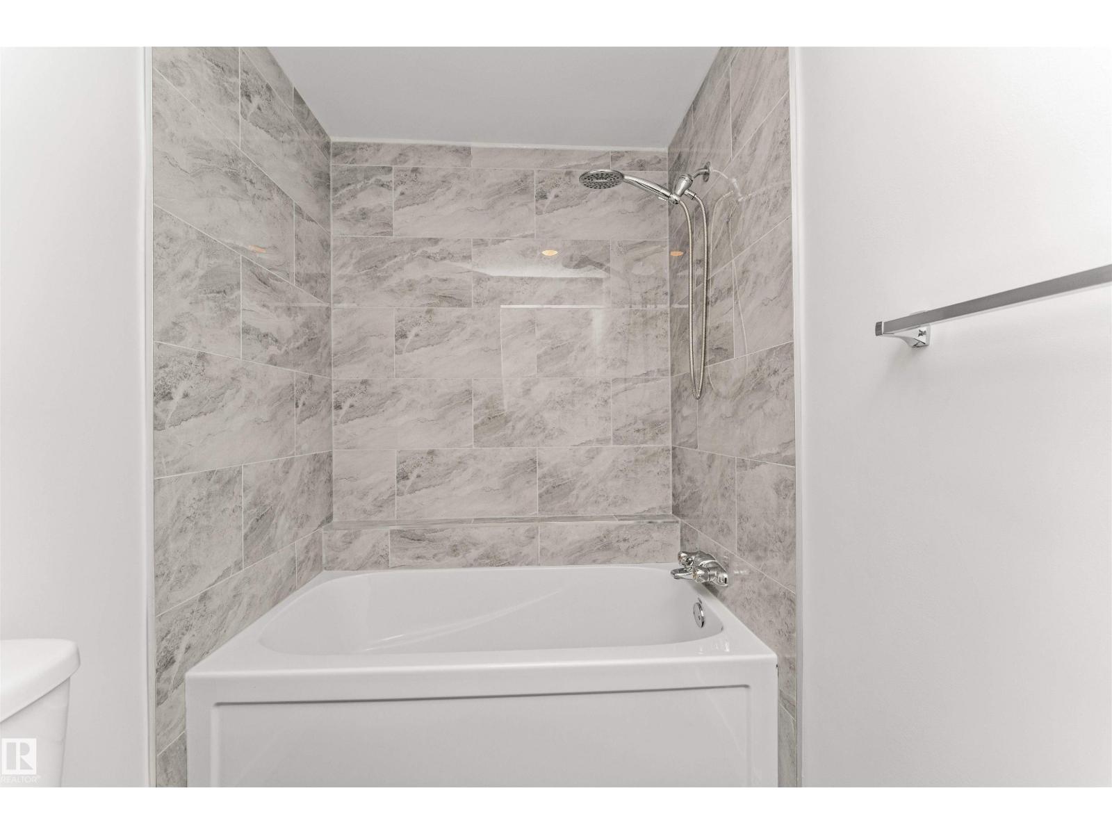 155 WOODBOROUGH WY NW - 37