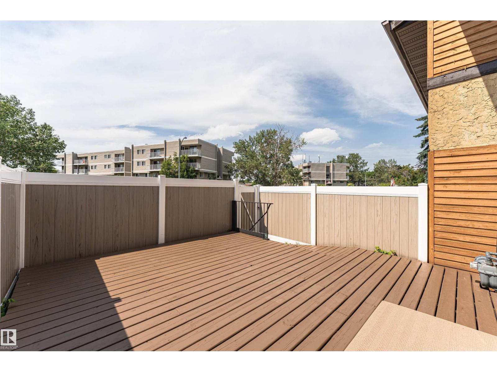 155 WOODBOROUGH WY NW - 44