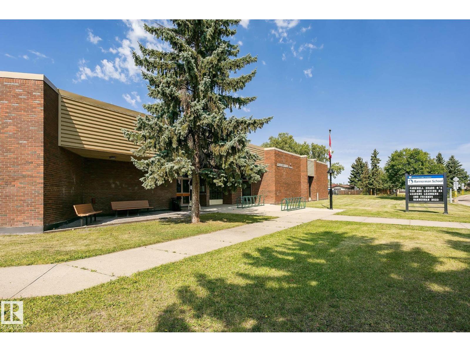 155 WOODBOROUGH WY NW - 47
