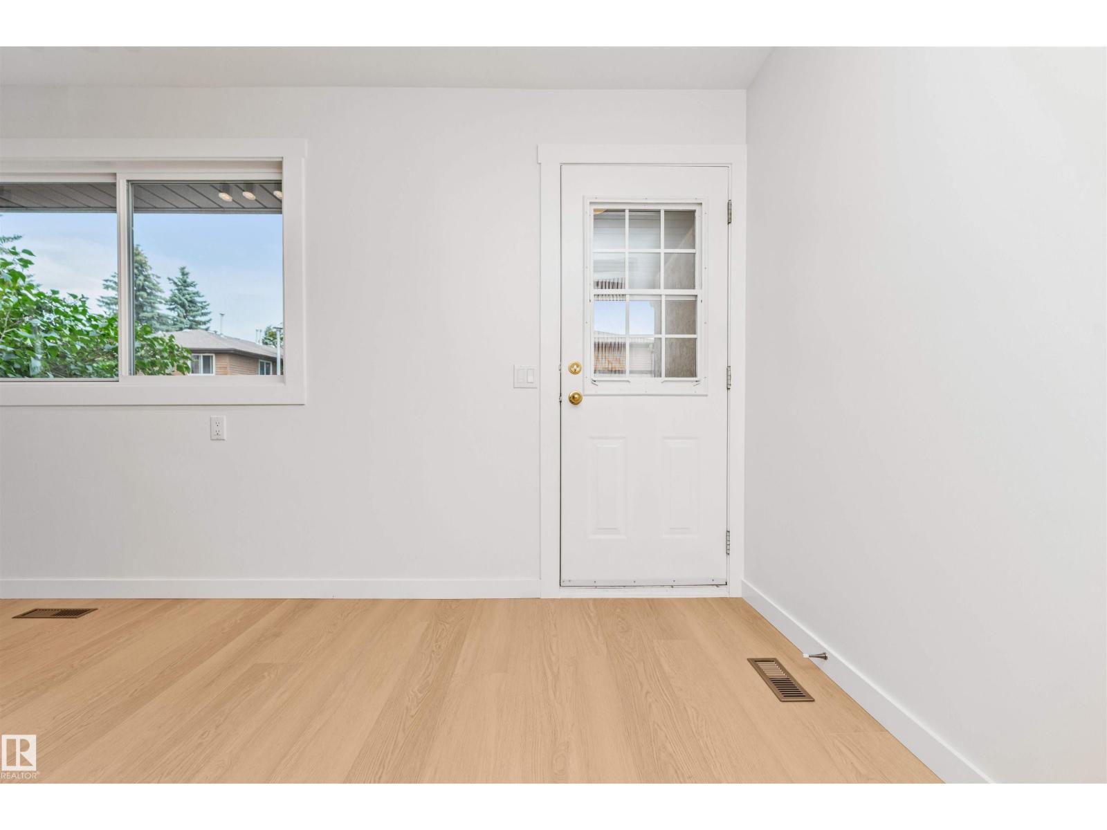 155 WOODBOROUGH WY NW - 6