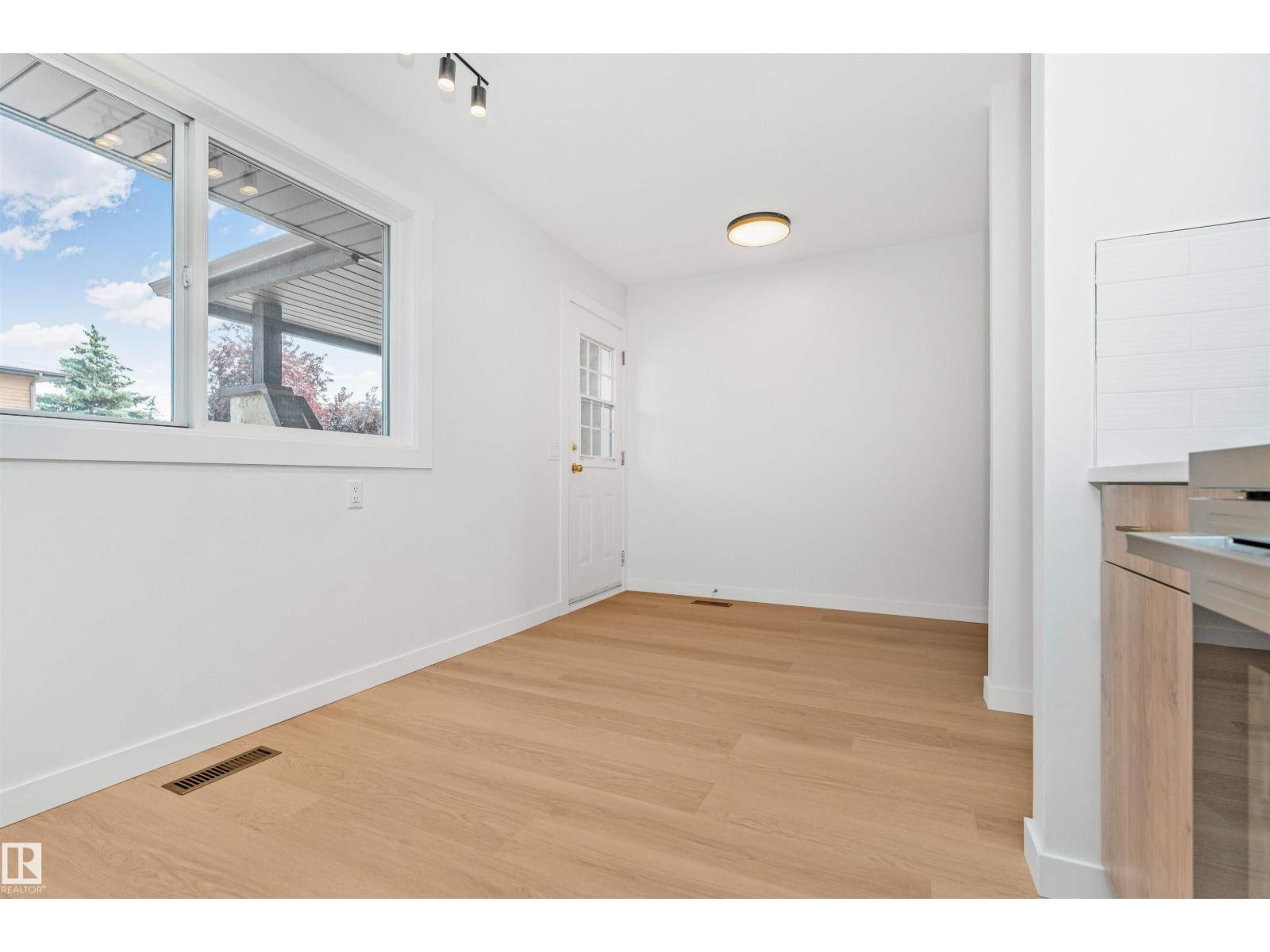 155 WOODBOROUGH WY NW - 8