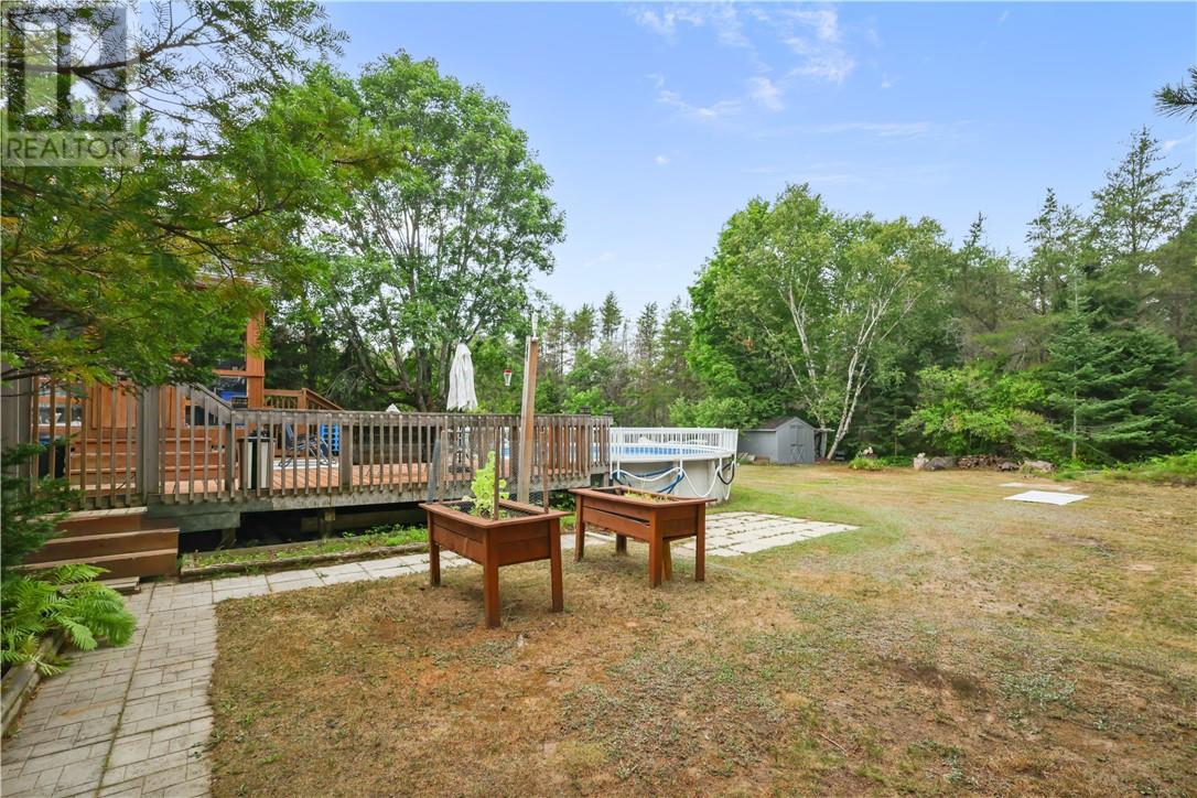 700 QUEENSWAY Boulevard - 10