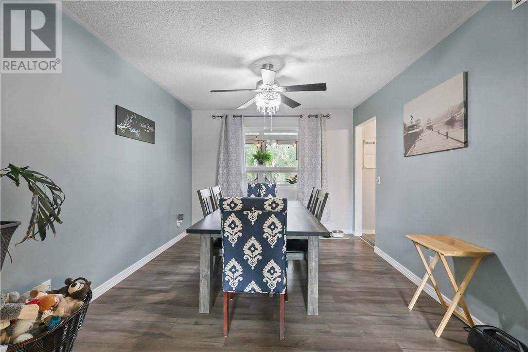 700 QUEENSWAY Boulevard - 21