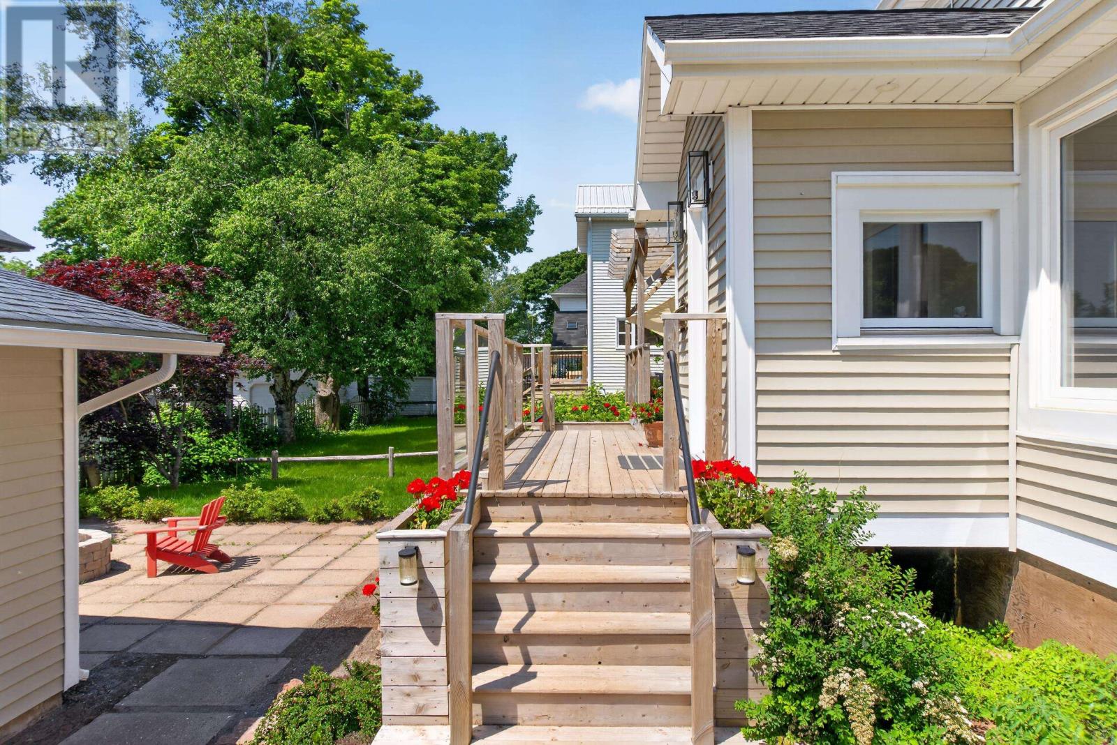 362 Oak Avenue - 14