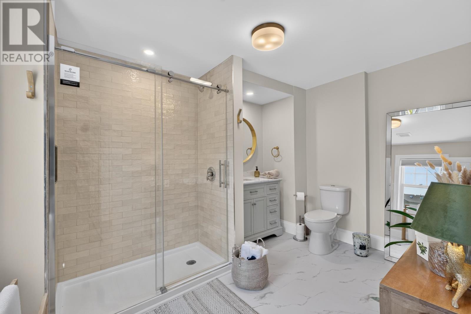 362 Oak Avenue - 39